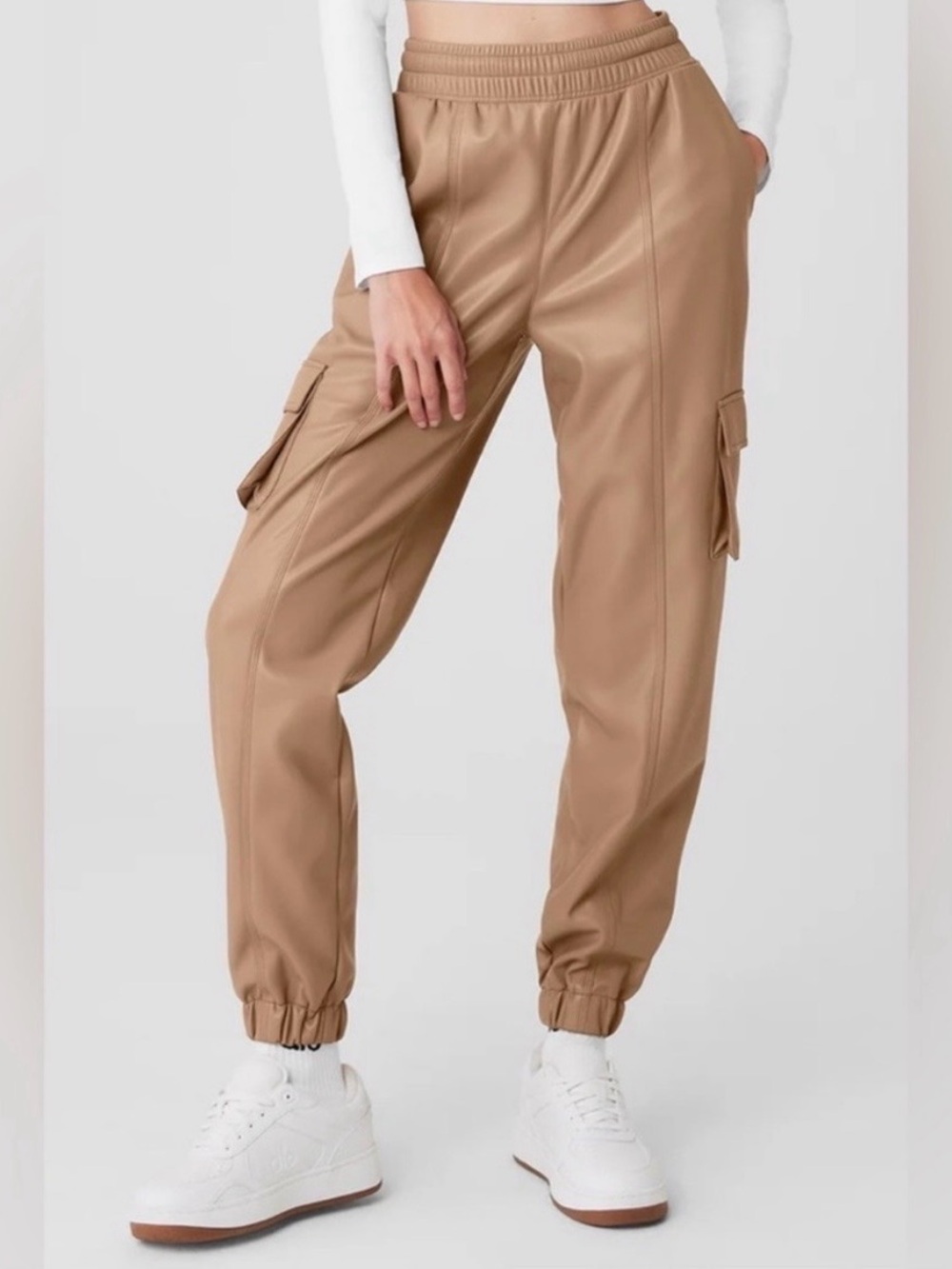 NWT Alo Yoga Power Hour Faux Leather Jogger Toasted Almond Brown Size M